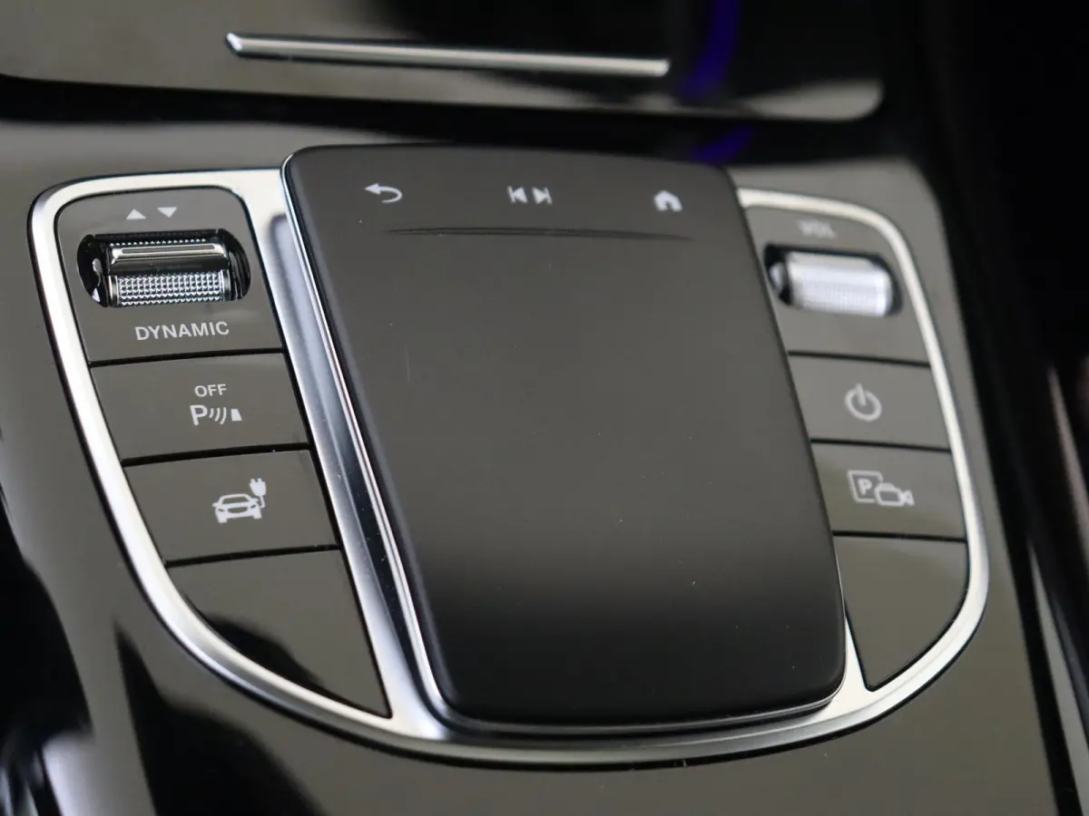 400 4MATIC Luxury Line 80 kWh /Schuifdak /20 Inch /Keyless go /CarPlay /Distronic /18.247 KM!