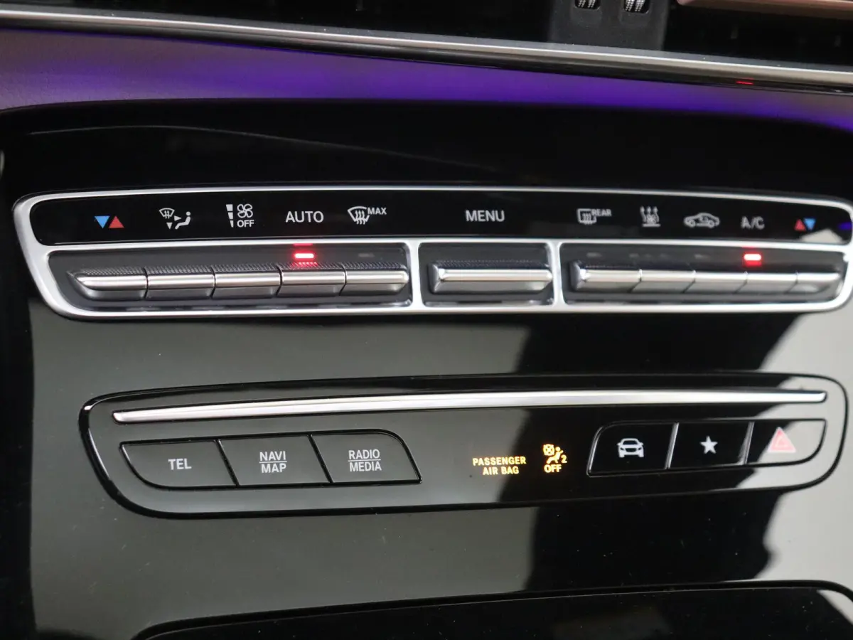 400 4MATIC Luxury Line 80 kWh /Schuifdak /20 Inch /Keyless go /CarPlay /Distronic /18.247 KM!