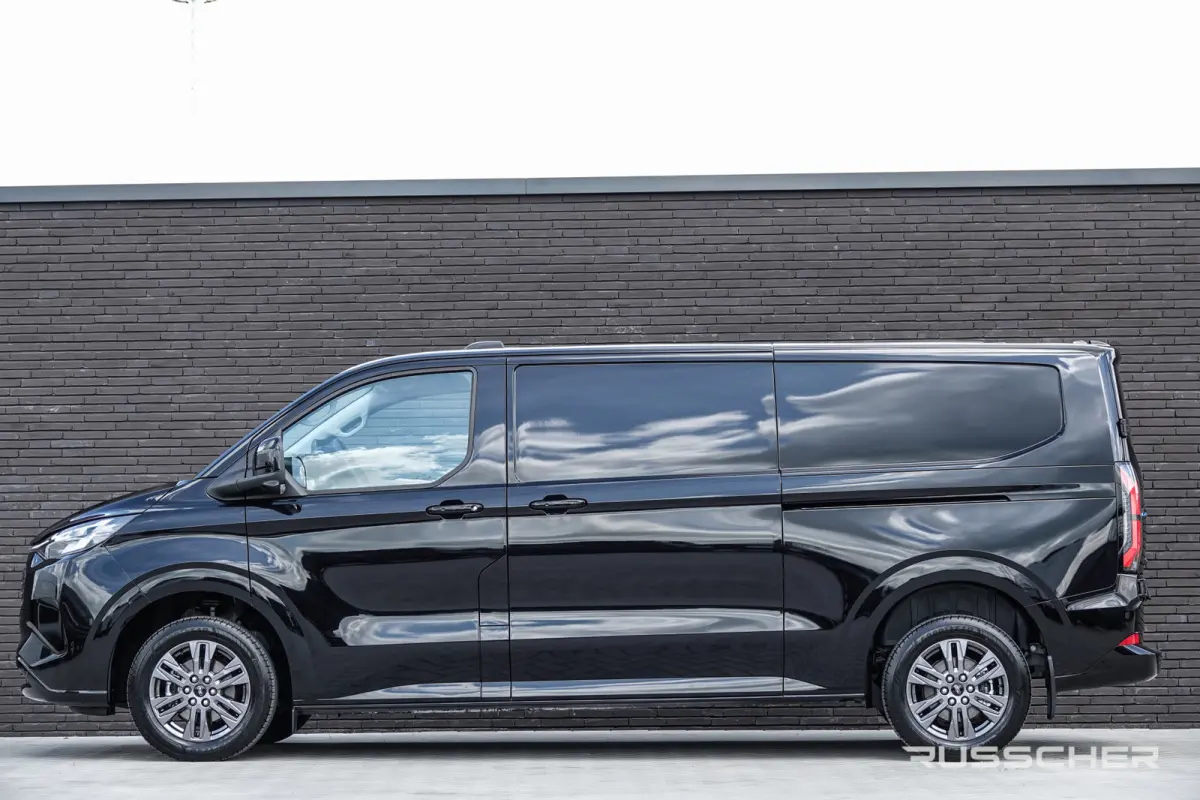 L2H1 218Pk Aut. | Elektrisch | Nieuwe 71Kwh Accu | Limited 340 | 2xSchuifdeur | 360° Camera | 17'' | Agate Black