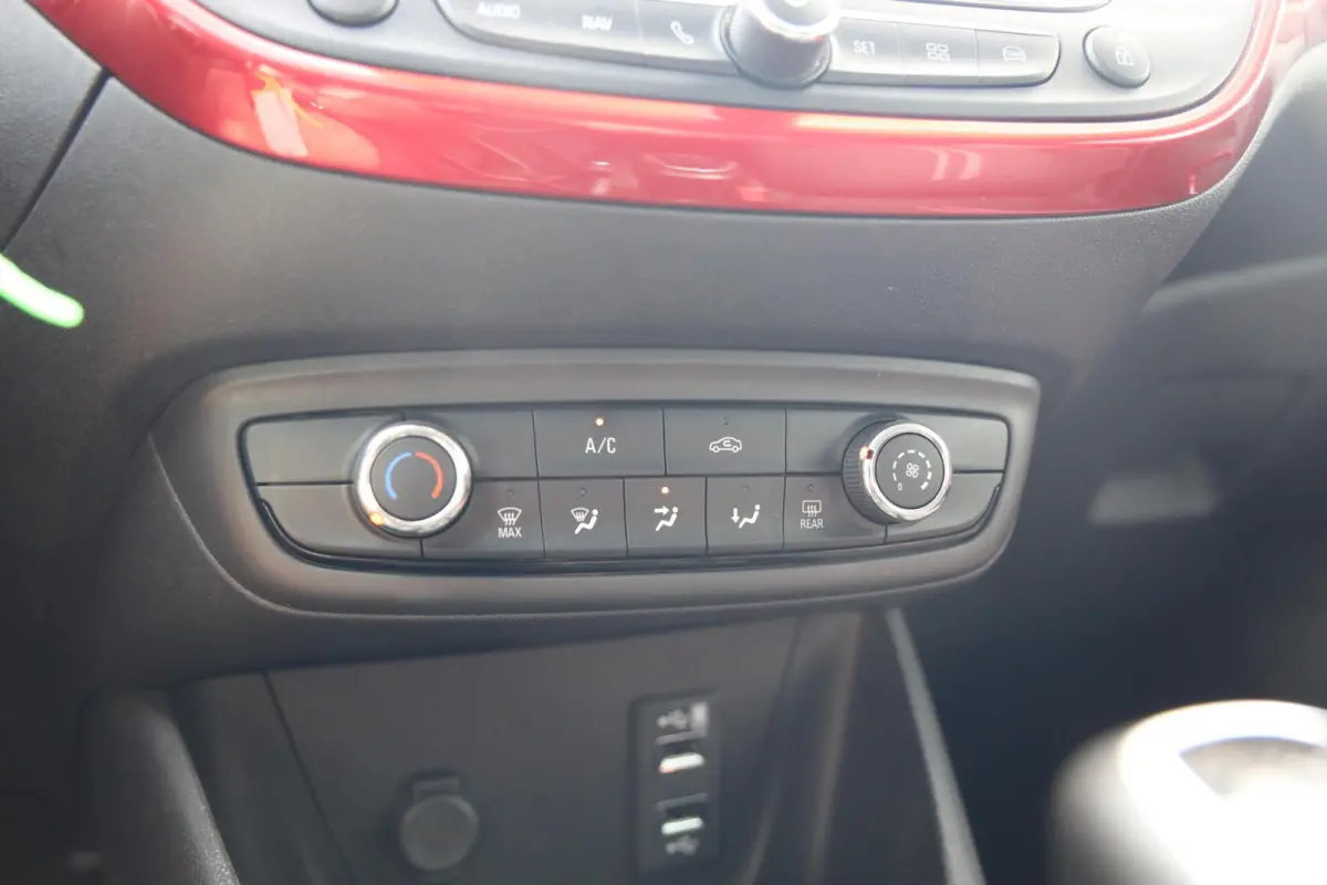 1.2 Turbo GS Line|Camera|Navi|Cruise control|Apple carplay/Android auto|