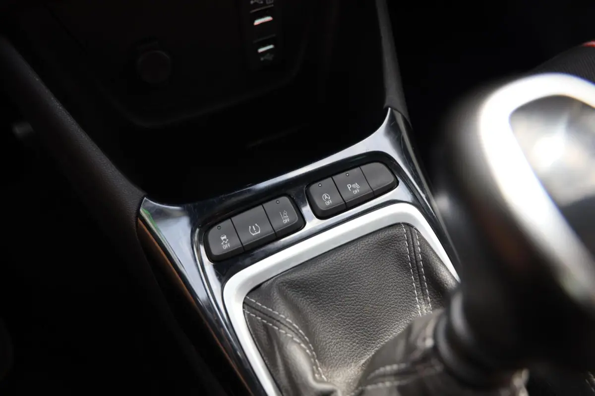 1.2 Turbo GS Line|Camera|Navi|Cruise control|Apple carplay/Android auto|
