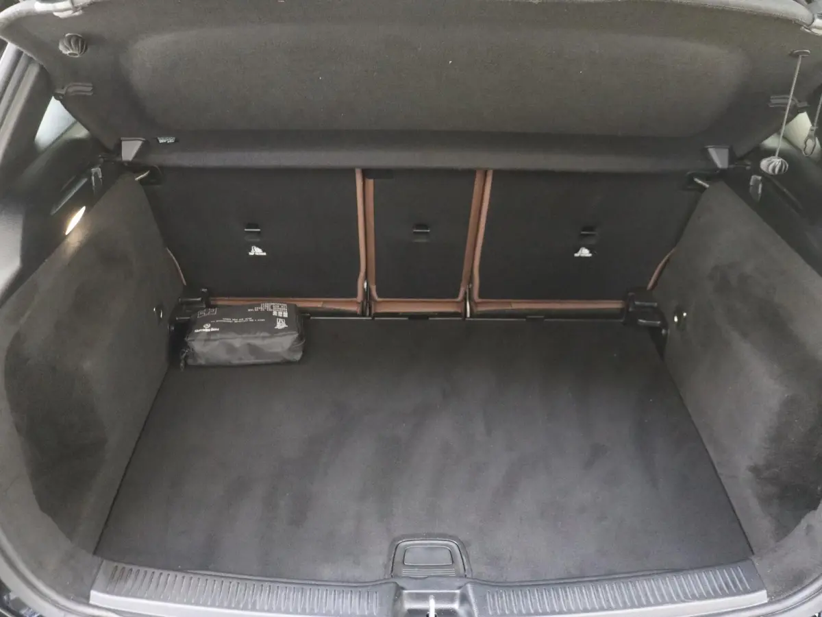 200 AMG Line Premium Plus /Panoramadak /Memory /360 Camera /19 Inch /Elek. Trekhaak