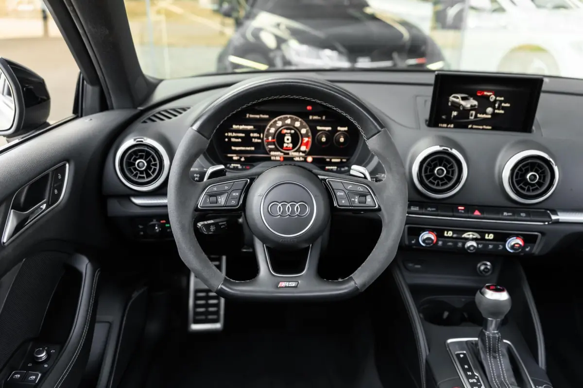 RS3 2.5 TFSI quattro Keramisch Eventuri FullPPF Milltek