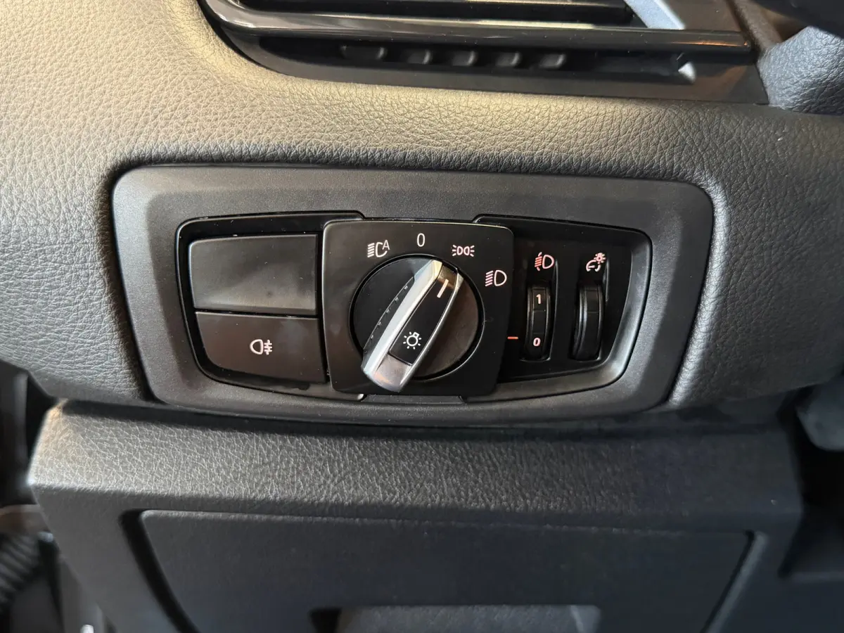 225xe iPerformance|NAVIGATIE|CRUISE|ECC AIRCO