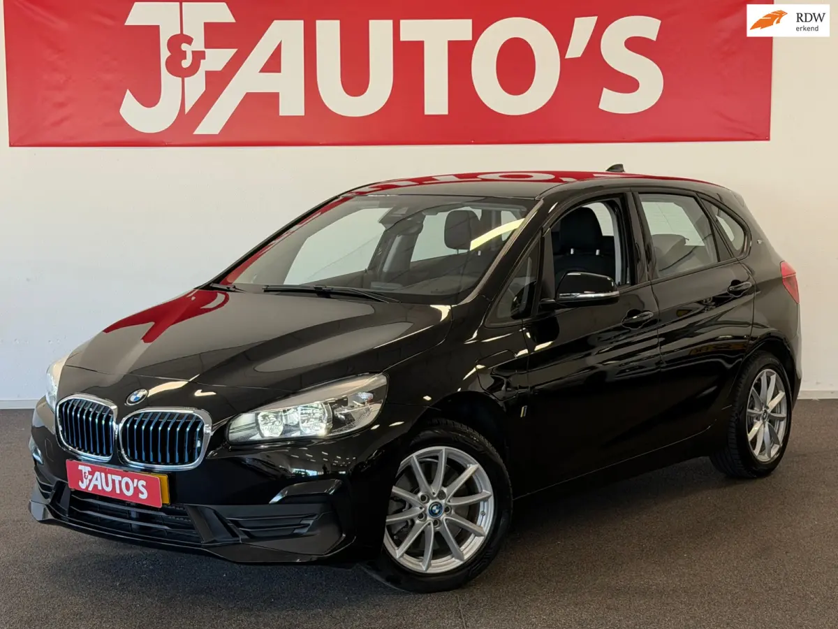 225xe iPerformance|NAVIGATIE|CRUISE|ECC AIRCO
