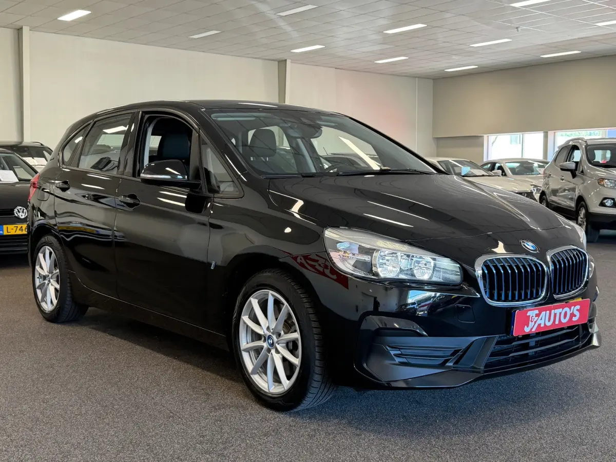 225xe iPerformance|NAVIGATIE|CRUISE|ECC AIRCO