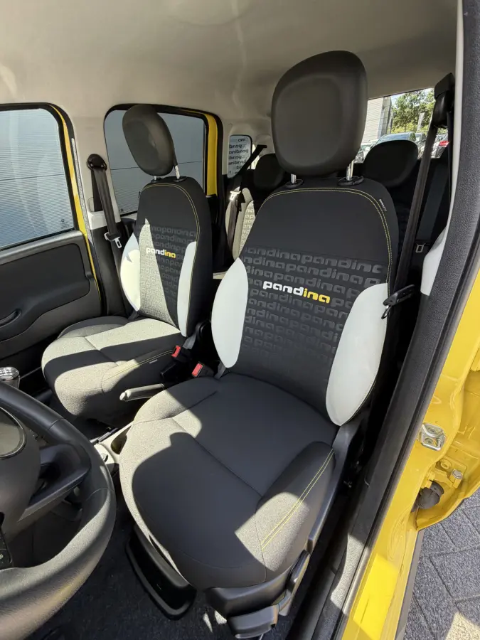 1.0 Cross (Airco - Navigatie via APP - Parkeersensoren - Apple Carplay - Cruise Controle)