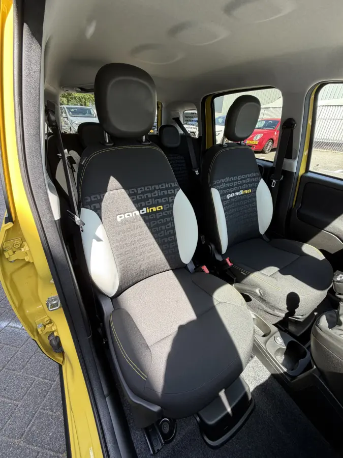 1.0 Cross (Airco - Navigatie via APP - Parkeersensoren - Apple Carplay - Cruise Controle)