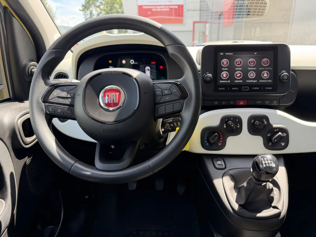 1.0 Cross (Airco - Navigatie via APP - Parkeersensoren - Apple Carplay - Cruise Controle)