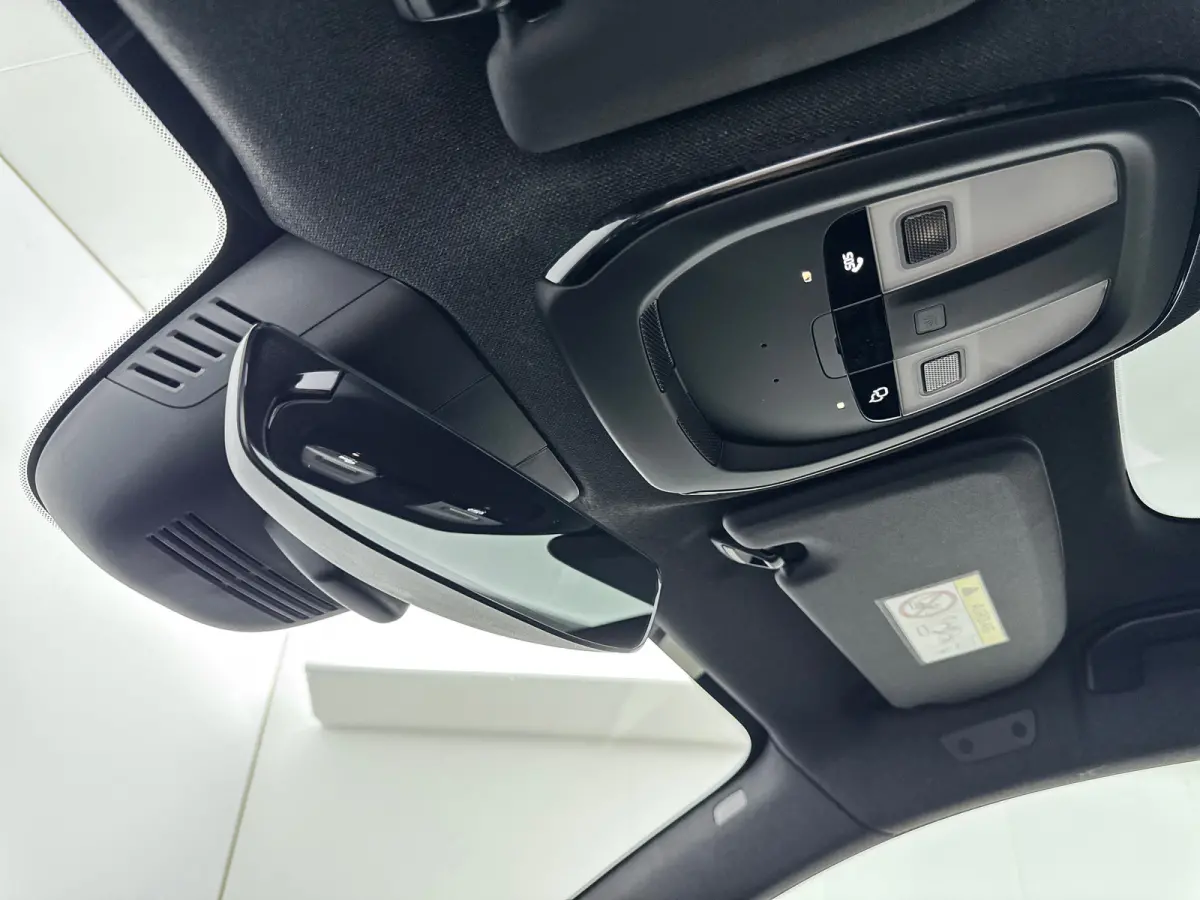 Twin Motor Performance 442PK Plus Black Edition | 20" | Leder/Nubuck | 360 Camera | Adaptieve Cruise | BLIS | Stoel/Stuur/Achterbankverwarming | Getint Glas | Keyless | Elektr. Achterklep | 