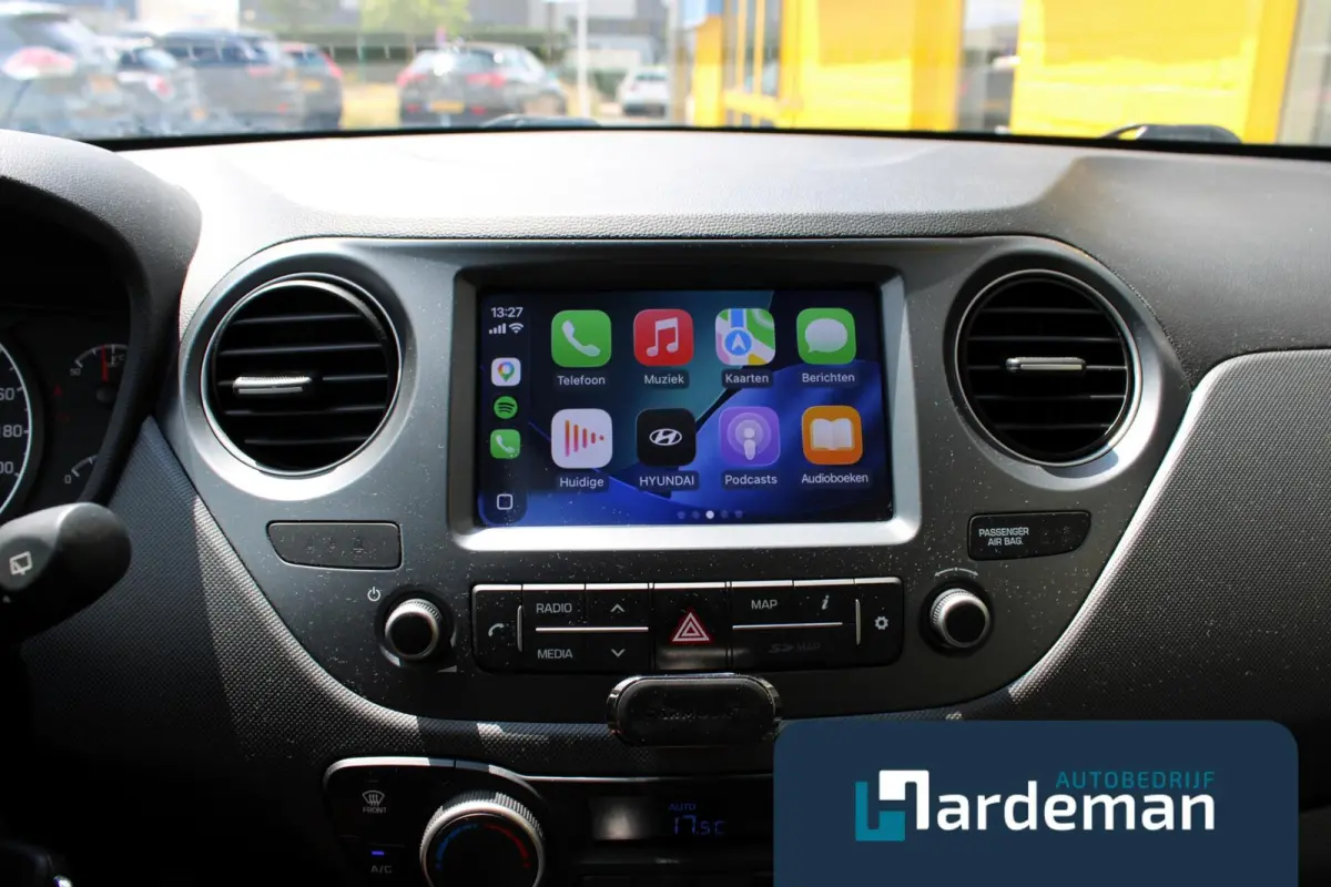 1.0i i-Premium Carplay Cruise