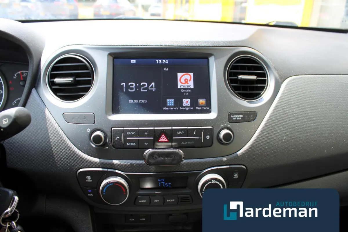 1.0i i-Premium Carplay Cruise