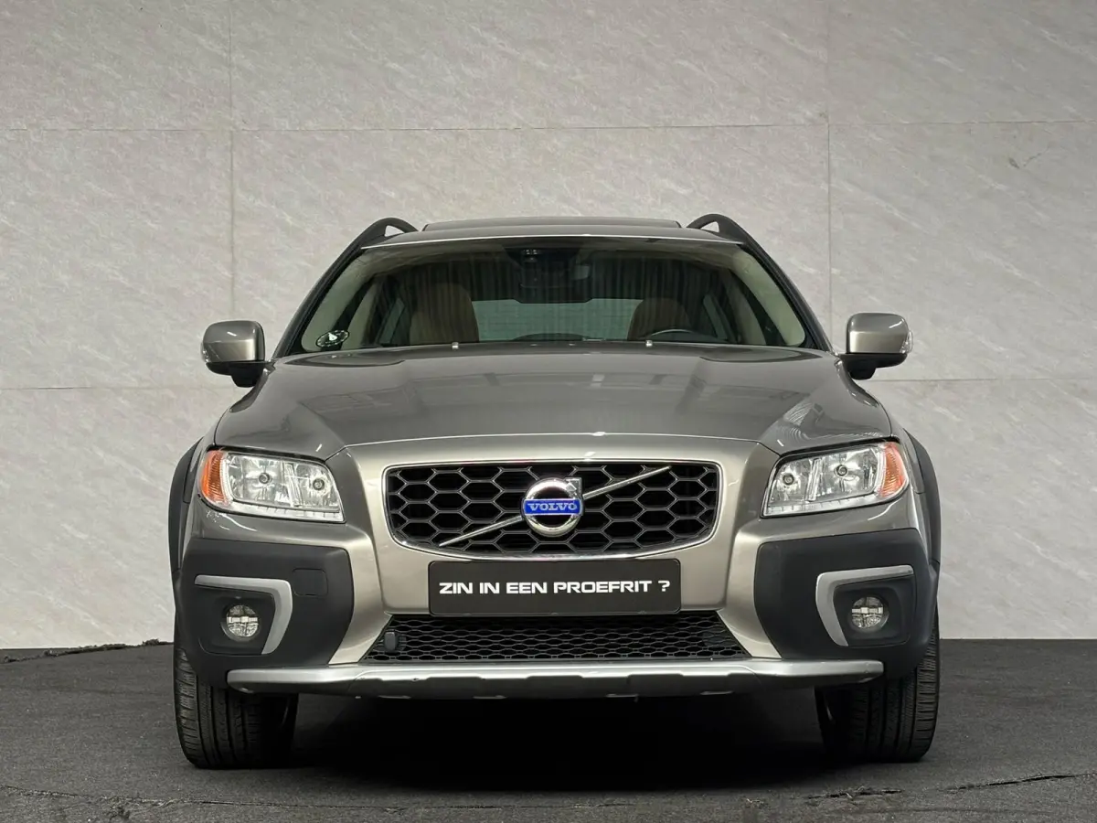 2.0 T5 FWD Momentum Panoramadak Leder Cruise