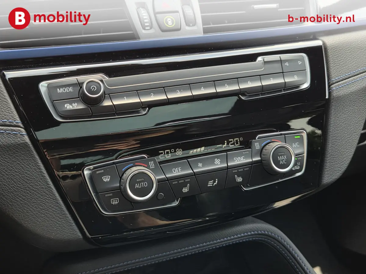 xDrive20i High Executive M-Sport Trekhaak 2000kg Panoramadak | Adaptive Cruise Control | Head-Up | Hifi | DAB