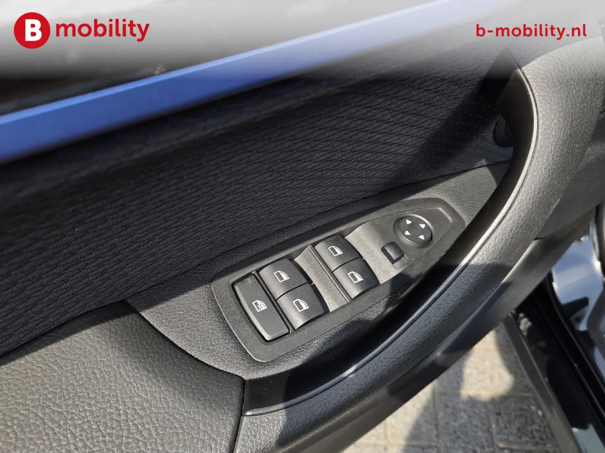 xDrive20i High Executive M-Sport Trekhaak 2000kg Panoramadak | Adaptive Cruise Control | Head-Up | Hifi | DAB