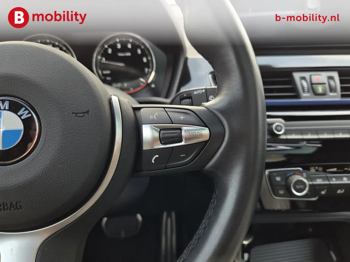 xDrive20i High Executive M-Sport Trekhaak 2000kg Panoramadak | Adaptive Cruise Control | Head-Up | Hifi | DAB