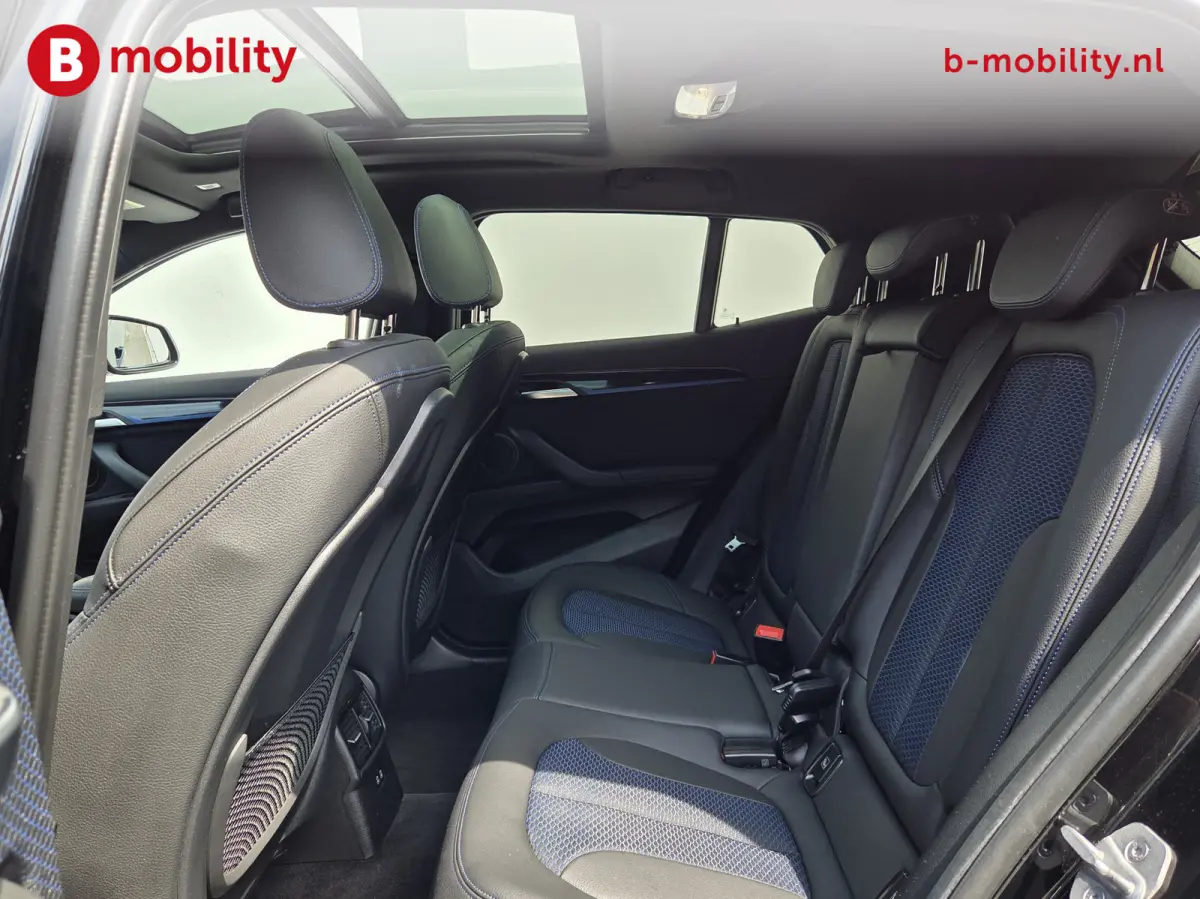 xDrive20i High Executive M-Sport Trekhaak 2000kg Panoramadak | Adaptive Cruise Control | Head-Up | Hifi | DAB