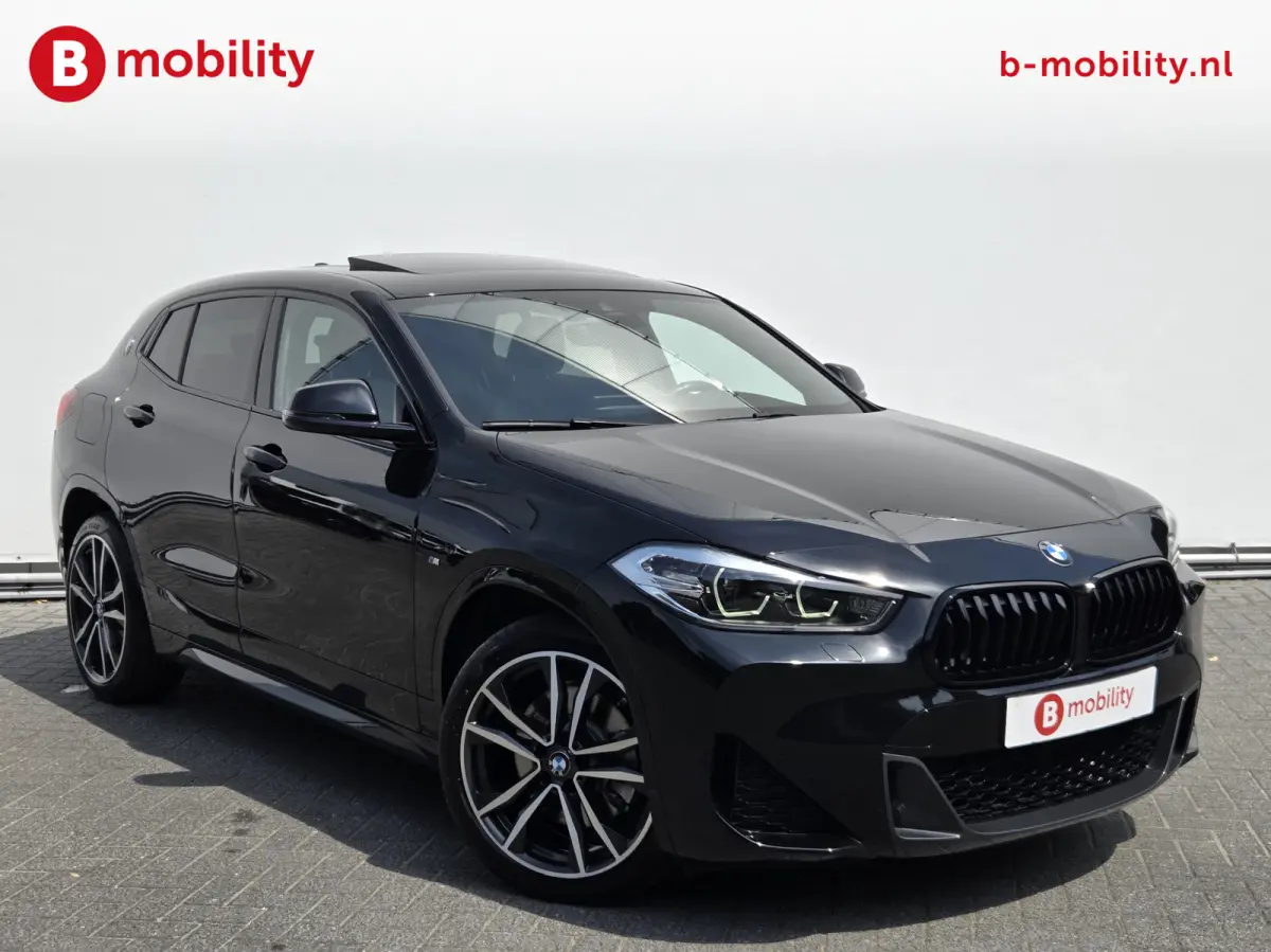 xDrive20i High Executive M-Sport Trekhaak 2000kg Panoramadak | Adaptive Cruise Control | Head-Up | Hifi | DAB