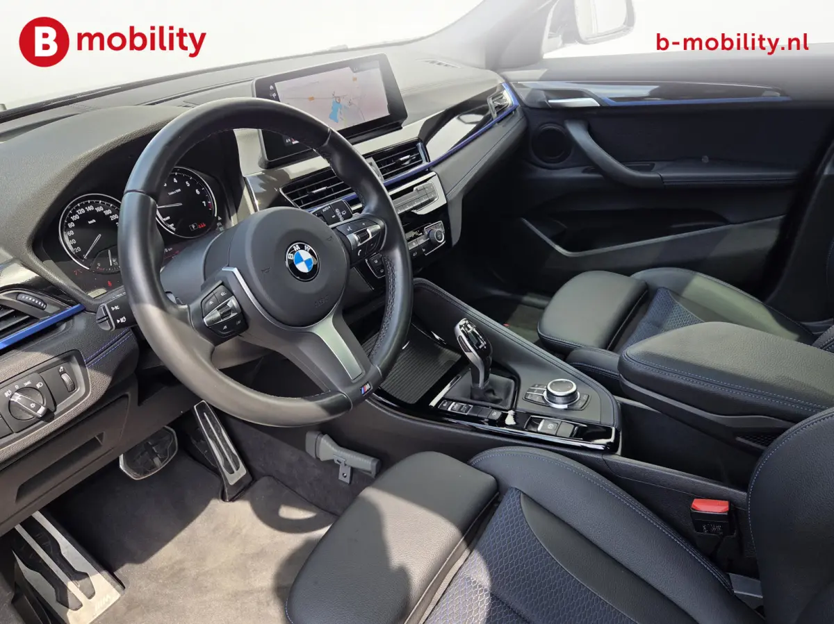 xDrive20i High Executive M-Sport Trekhaak 2000kg Panoramadak | Adaptive Cruise Control | Head-Up | Hifi | DAB