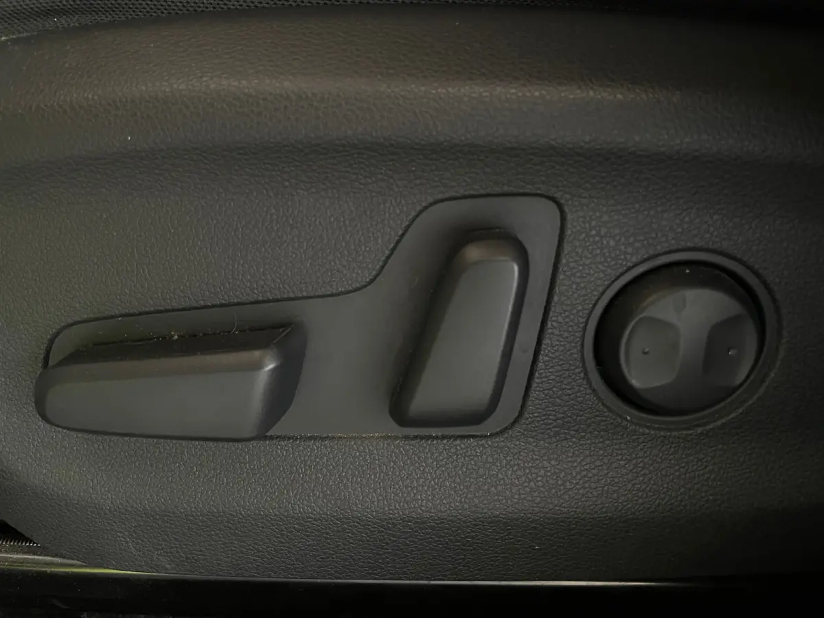 EV Premium 64 kWh SOH97%|1E EIG DEALEROND|HEADUP|STOEL&STUURVRM+VERKOELING|LEDER|BLINDSPOT|LANE ASS.|ADAPT.CRUISE