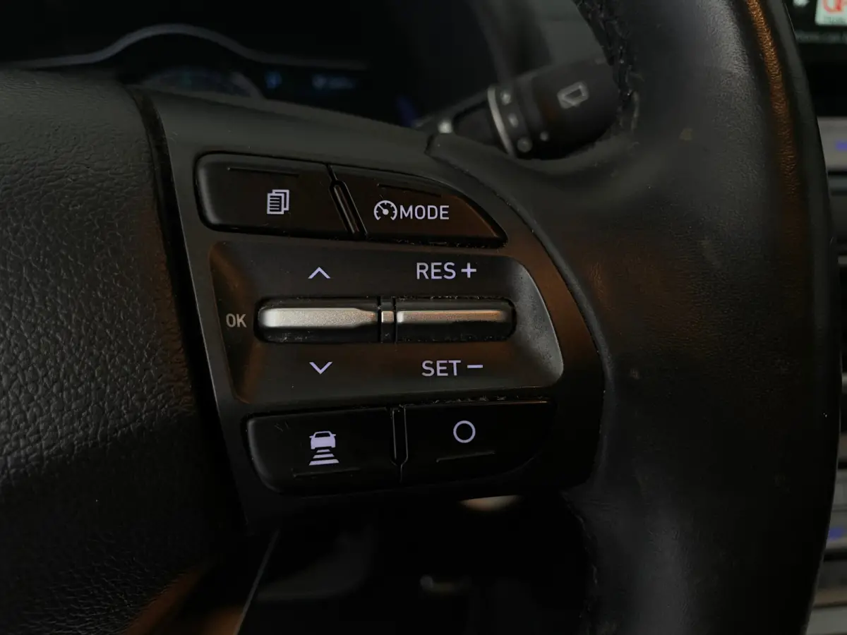 EV Premium 64 kWh SOH97%|1E EIG DEALEROND|HEADUP|STOEL&STUURVRM+VERKOELING|LEDER|BLINDSPOT|LANE ASS.|ADAPT.CRUISE