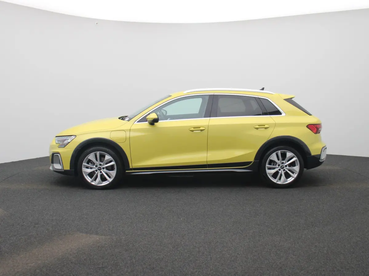 40 TFSI e Advanced 204 PK | Adaptive cruise control | Sonos | Dodehoekdetectie | Stoelverwarming | Achteruitrijcamera | Climate control | Trekhaak | Privacy glas
