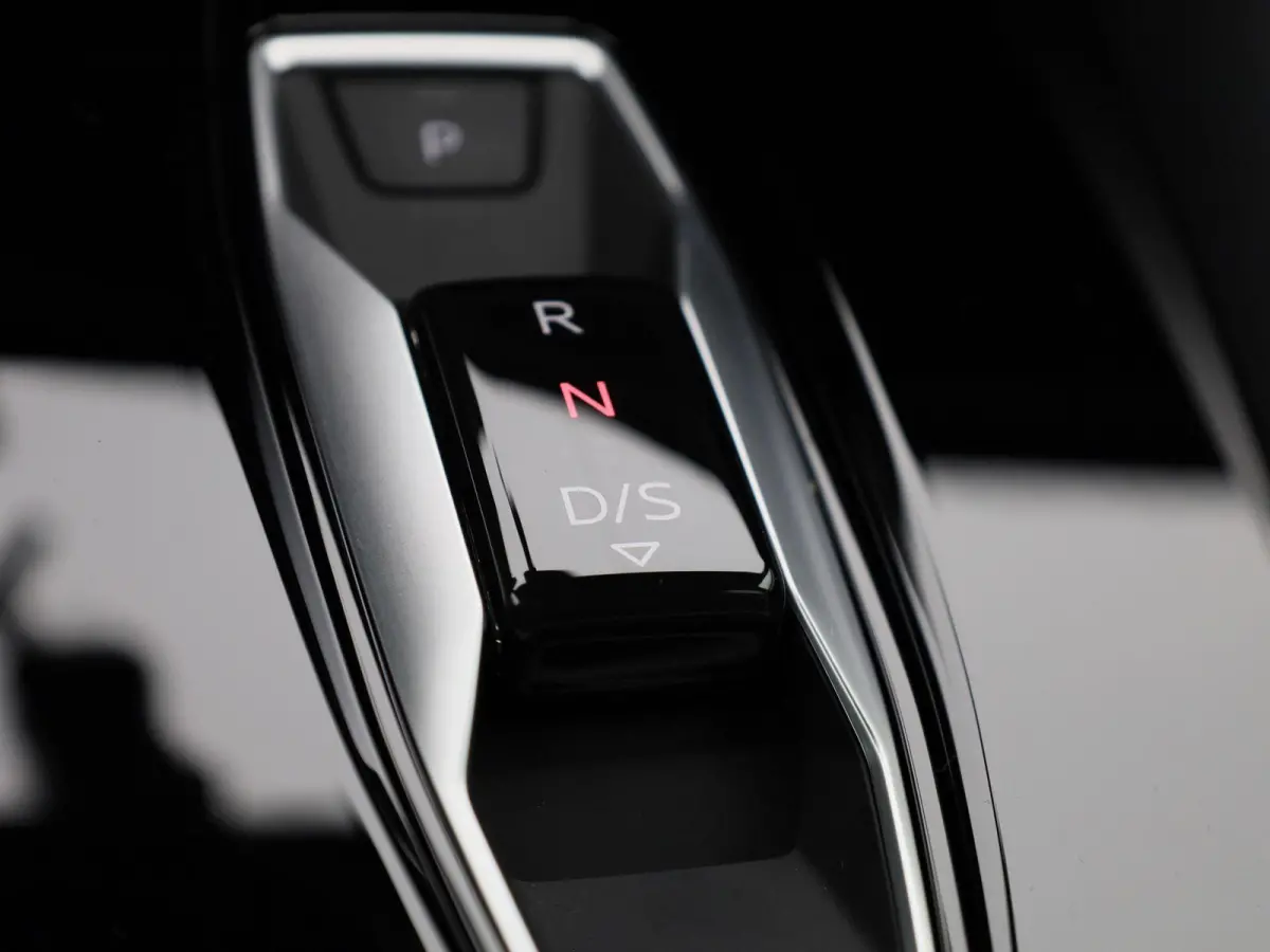 40 TFSI e Advanced 204 PK | Adaptive cruise control | Sonos | Dodehoekdetectie | Stoelverwarming | Achteruitrijcamera | Climate control | Trekhaak | Privacy glas