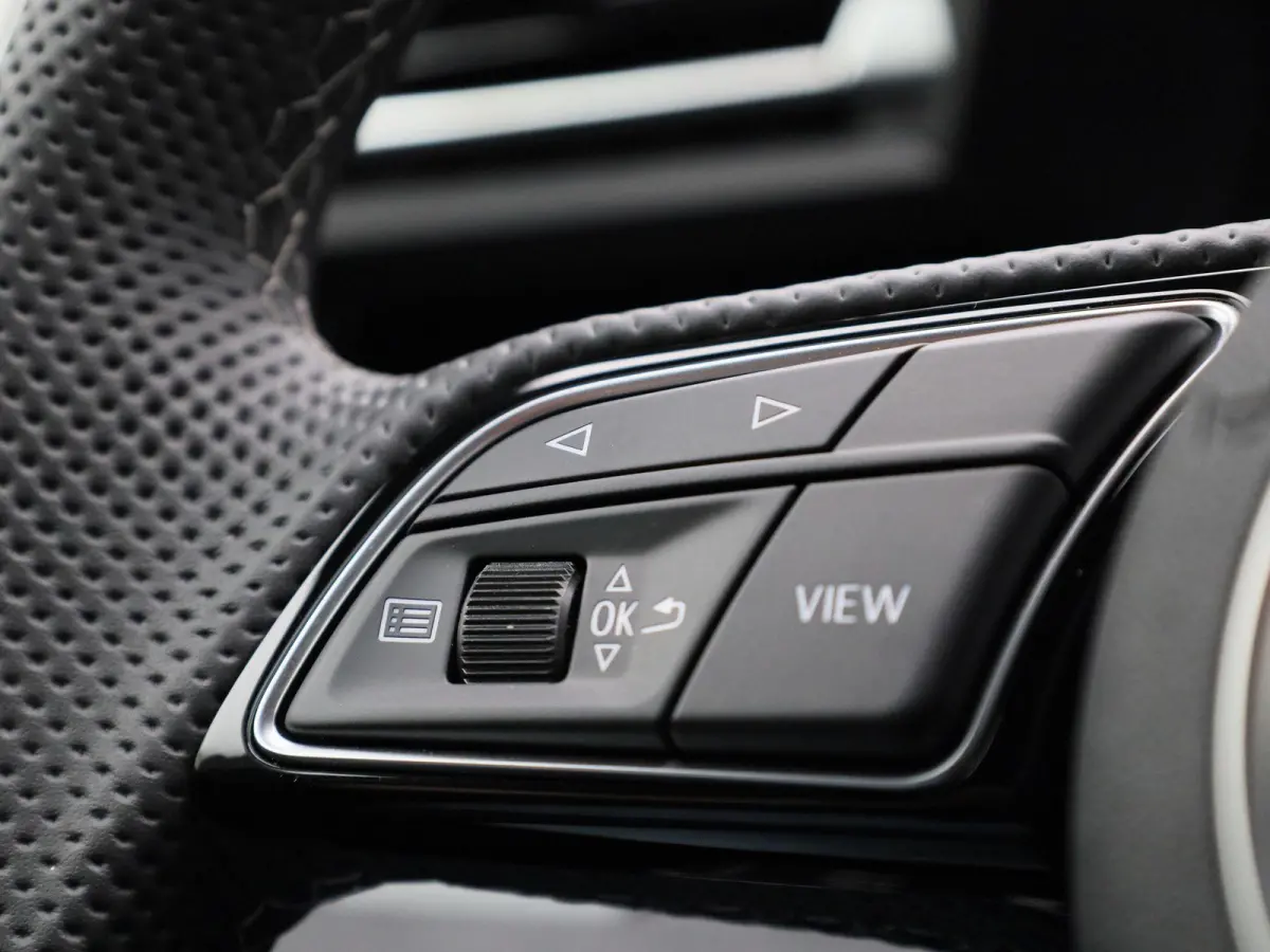 40 TFSI e Advanced 204 PK | Adaptive cruise control | Sonos | Dodehoekdetectie | Stoelverwarming | Achteruitrijcamera | Climate control | Trekhaak | Privacy glas