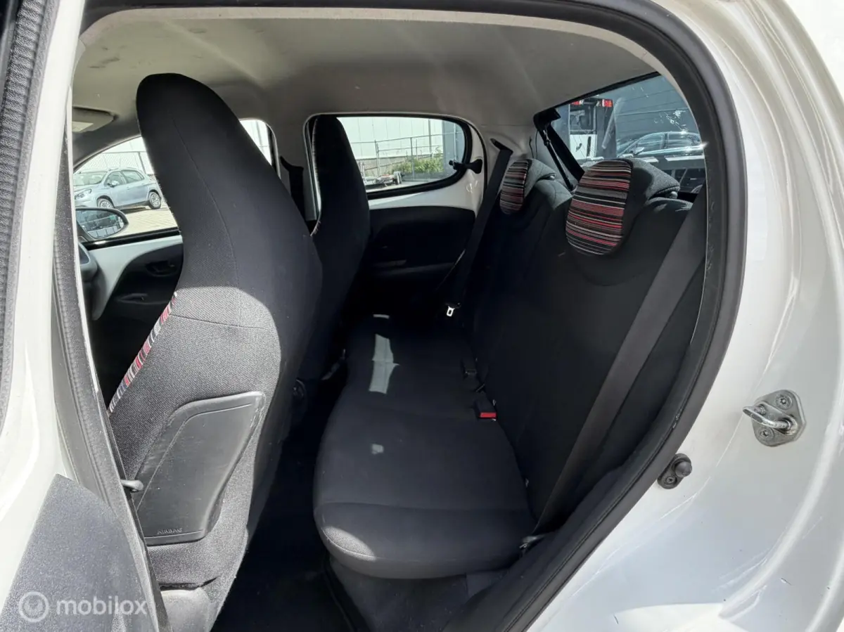 1.0 e-VTi Feel | AIRCO | 5 DEUREN |