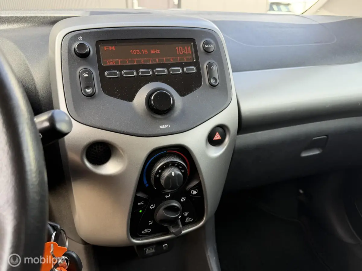 1.0 e-VTi Feel | AIRCO | 5 DEUREN |