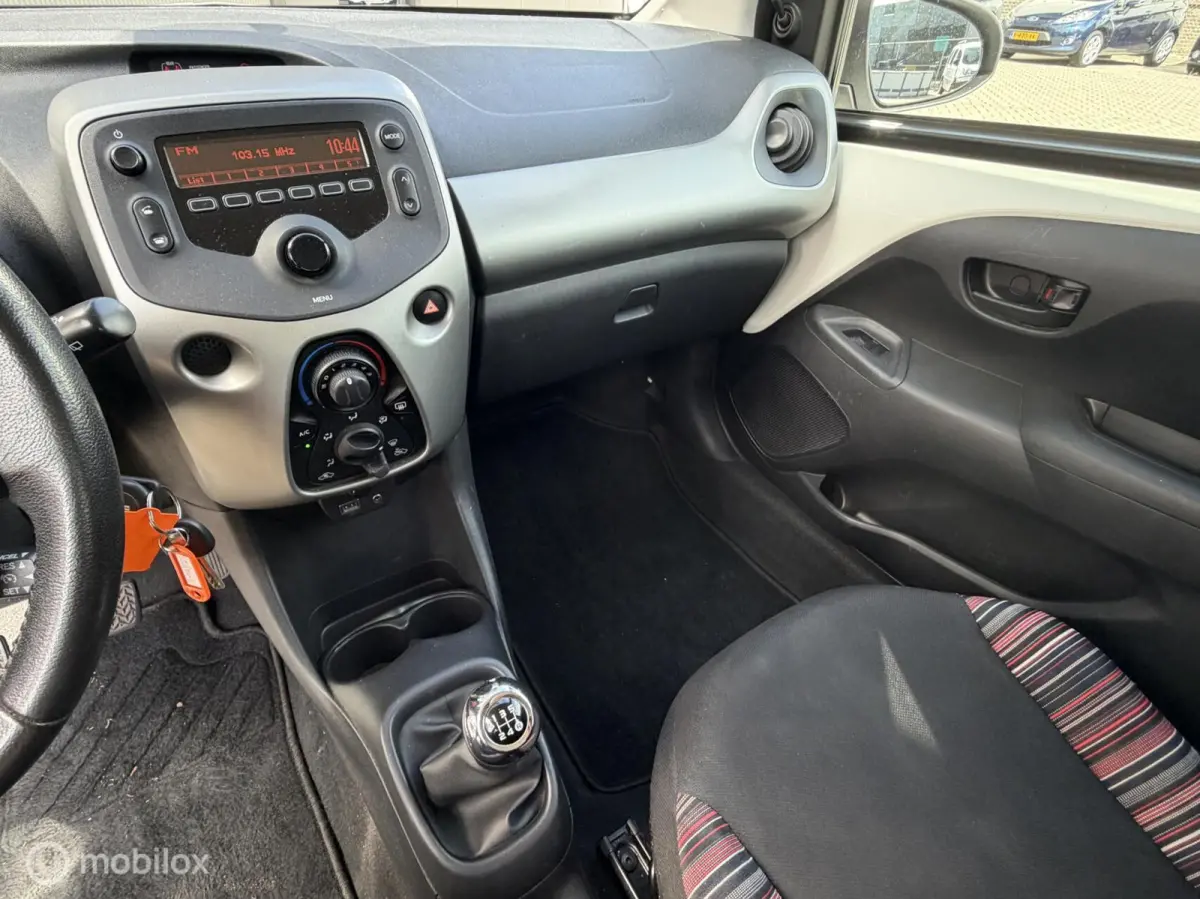 1.0 e-VTi Feel | AIRCO | 5 DEUREN |