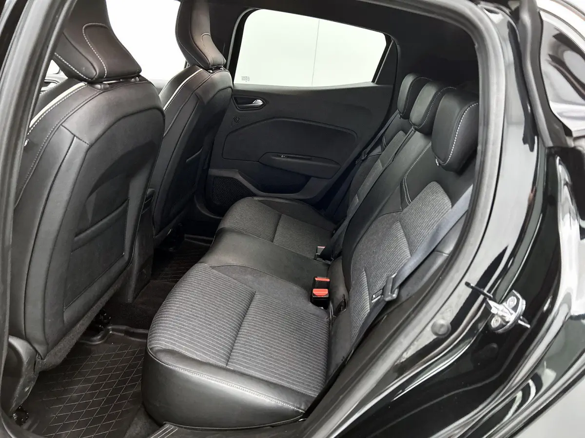 1.0 TCe Initiale Paris | Apple Carplay / Android Auto | Achteruitrijcamera | Stoelverwarming | Parkeersensoren |