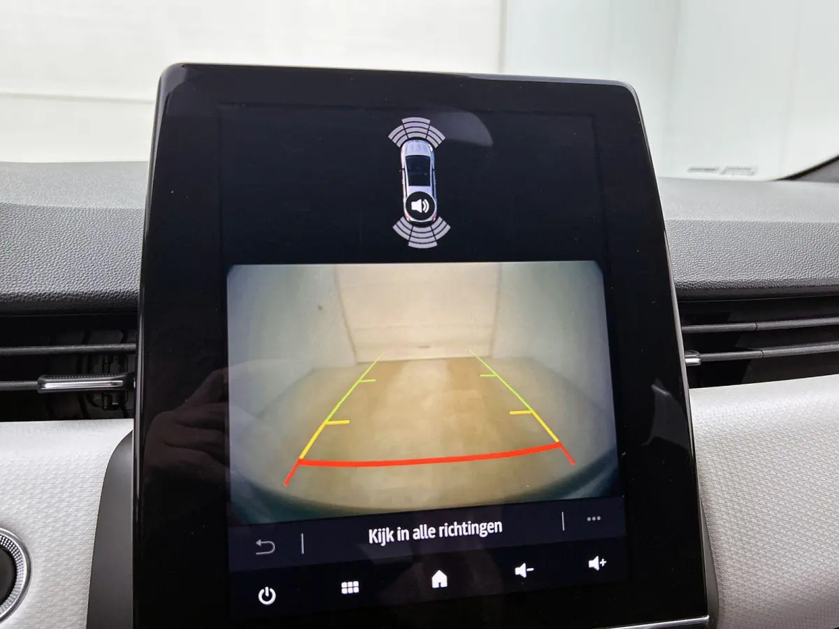 1.0 TCe Initiale Paris | Apple Carplay / Android Auto | Achteruitrijcamera | Stoelverwarming | Parkeersensoren |