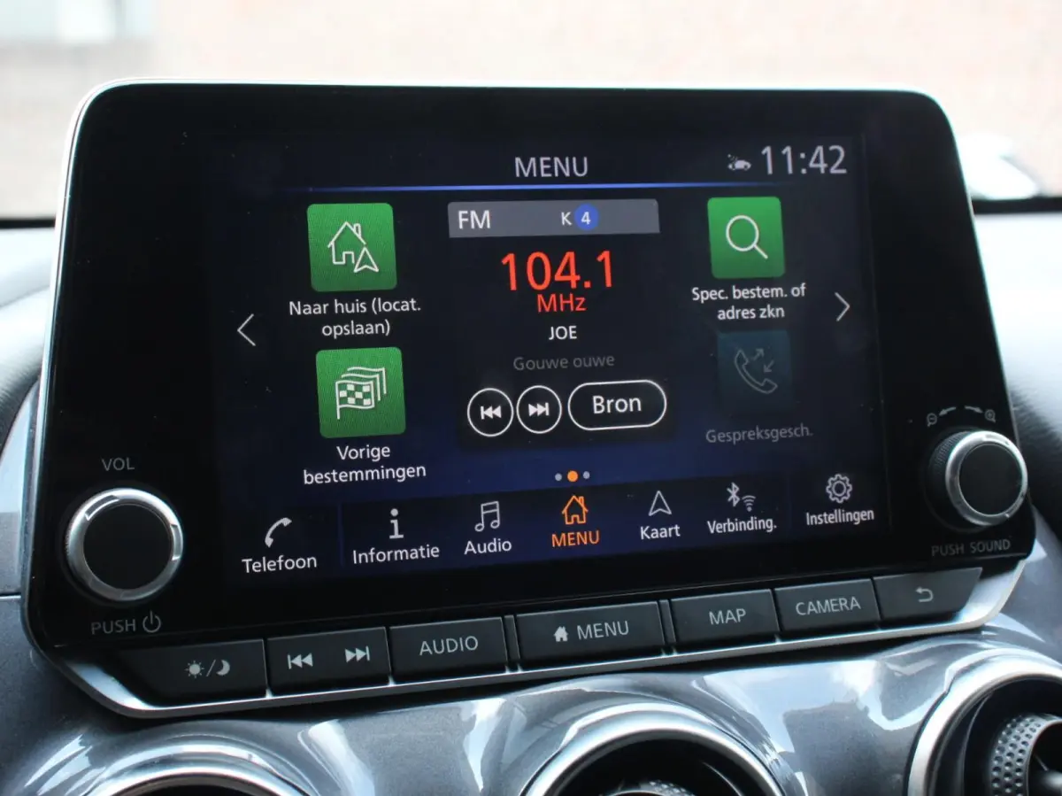 1.0 DIG-T Automaat N-Connecta Climate control Cruise control Achteruitrijcamera Keyless Navigatie LED Verwarmde voorstoelen Verwarmd stuurwiel Parkeersensoren Apple Carplay/ Android Auto