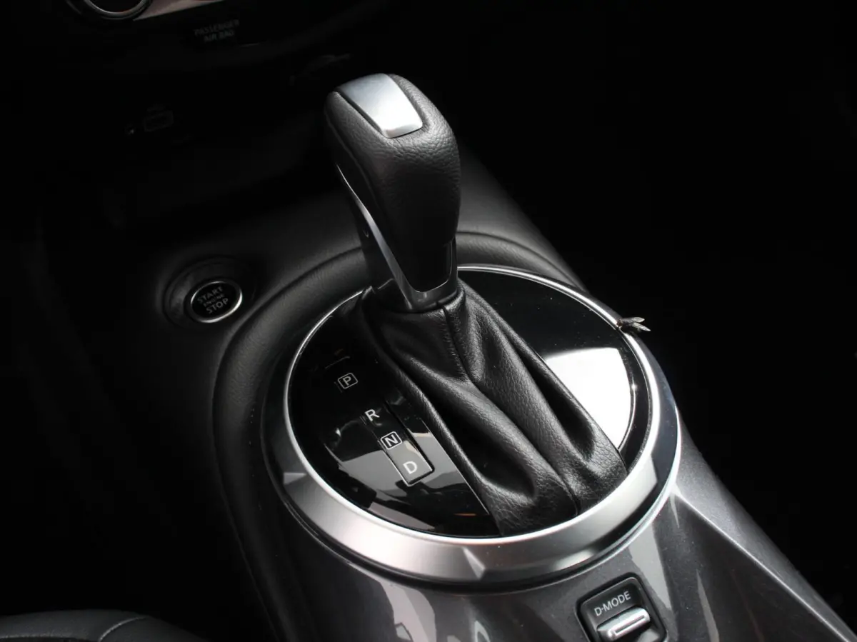 1.0 DIG-T Automaat N-Connecta Climate control Cruise control Achteruitrijcamera Keyless Navigatie LED Verwarmde voorstoelen Verwarmd stuurwiel Parkeersensoren Apple Carplay/ Android Auto