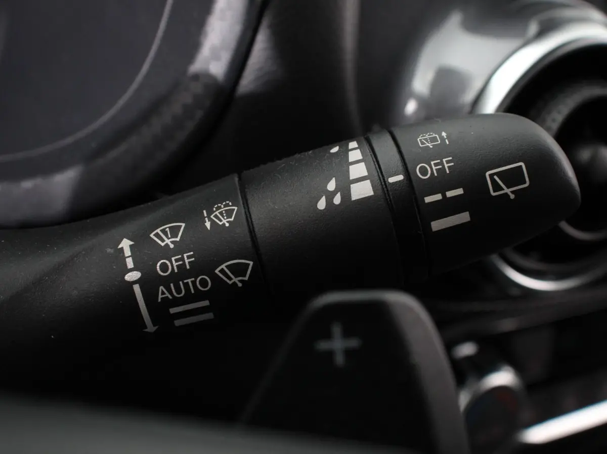 1.0 DIG-T Automaat N-Connecta Climate control Cruise control Achteruitrijcamera Keyless Navigatie LED Verwarmde voorstoelen Verwarmd stuurwiel Parkeersensoren Apple Carplay/ Android Auto