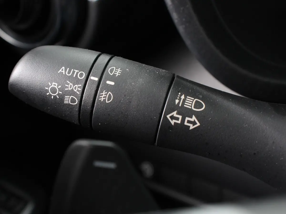 1.0 DIG-T Automaat N-Connecta Climate control Cruise control Achteruitrijcamera Keyless Navigatie LED Verwarmde voorstoelen Verwarmd stuurwiel Parkeersensoren Apple Carplay/ Android Auto