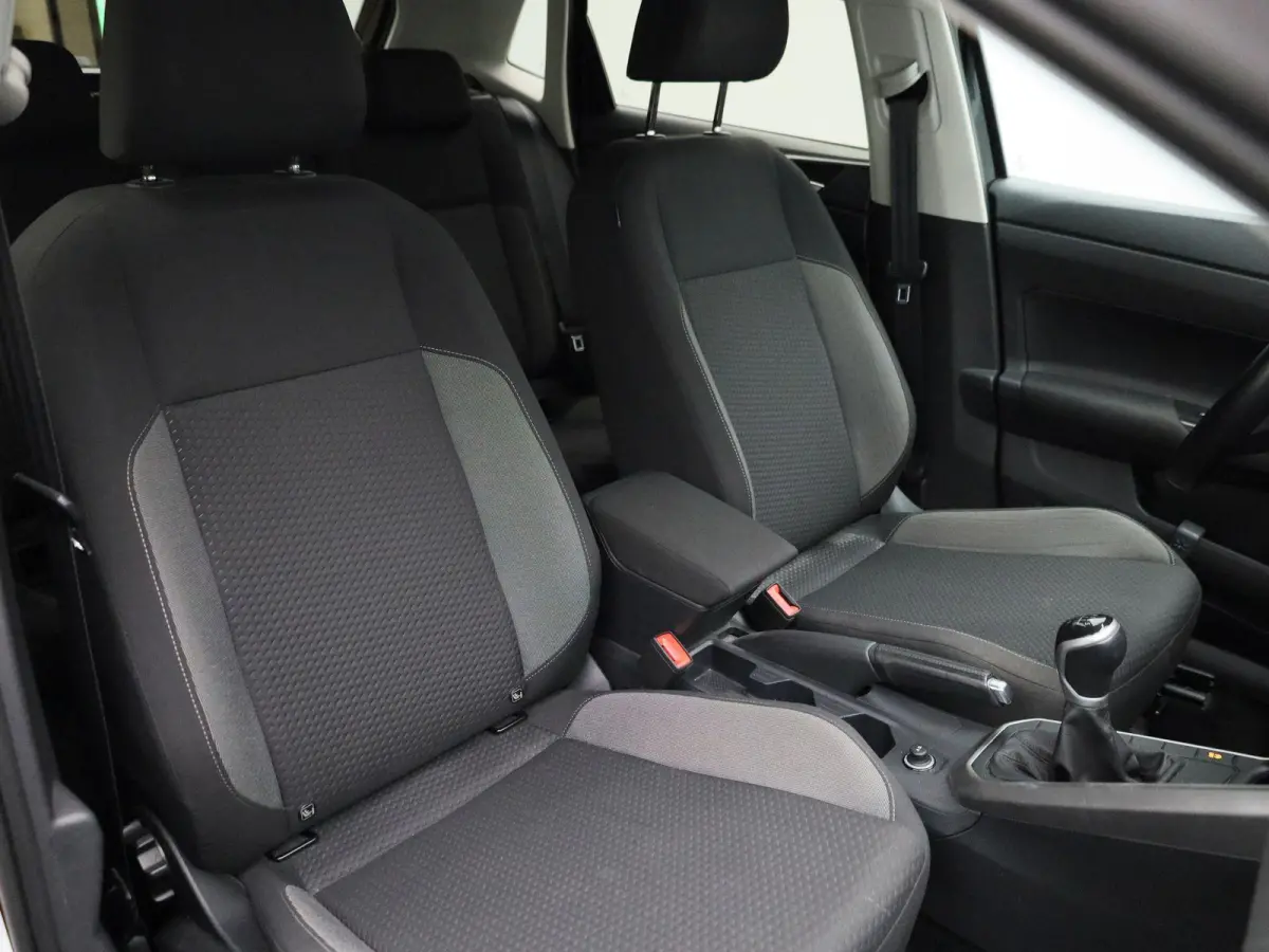 1.0 TSI Life Business | Apple Carplay / Android Auto | Stoelverwarming | Navigatie | Parkeersensoren |