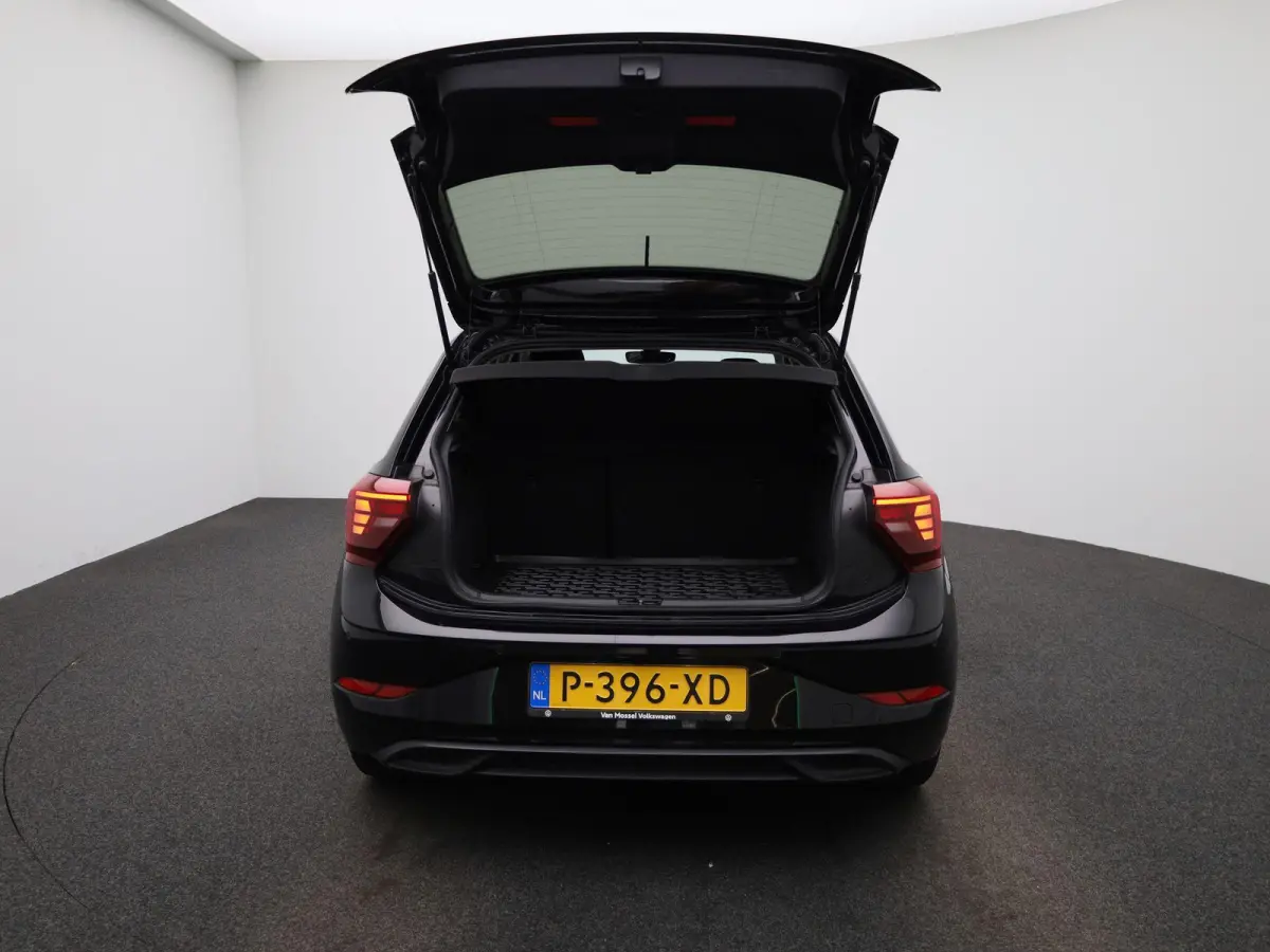 1.0 TSI Life Business | Apple Carplay / Android Auto | Stoelverwarming | Navigatie | Parkeersensoren |