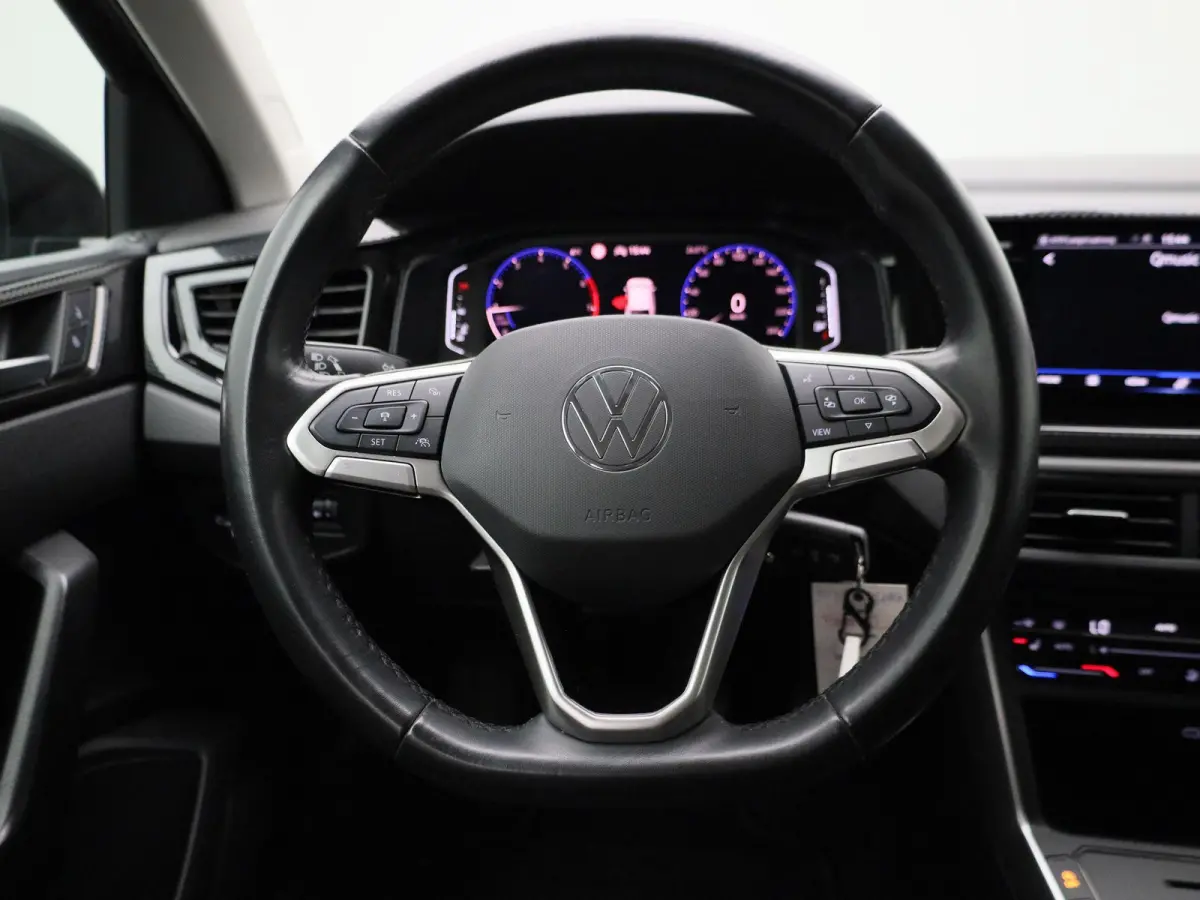 1.0 TSI Life Business | Apple Carplay / Android Auto | Stoelverwarming | Navigatie | Parkeersensoren |