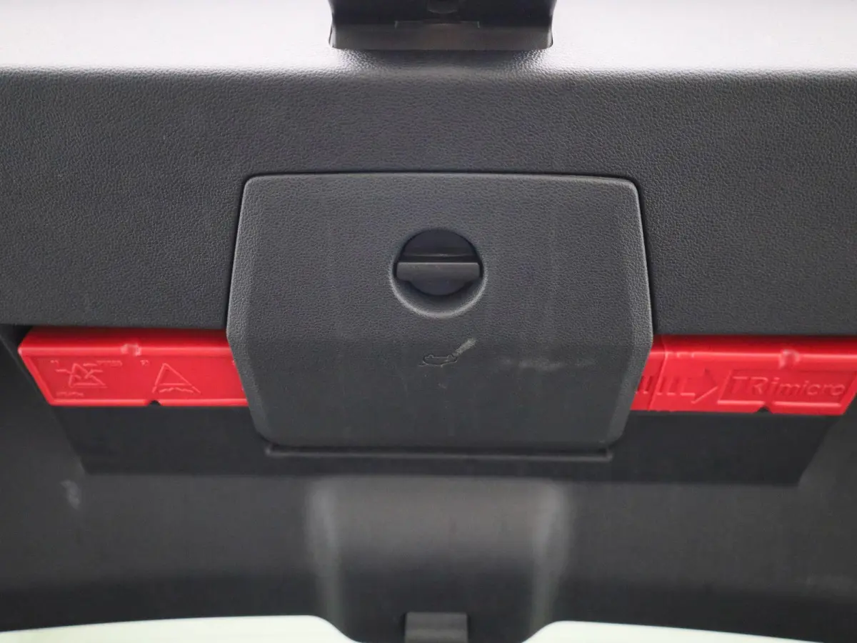 1.0 TSI Life Business | Apple Carplay / Android Auto | Stoelverwarming | Navigatie | Parkeersensoren |