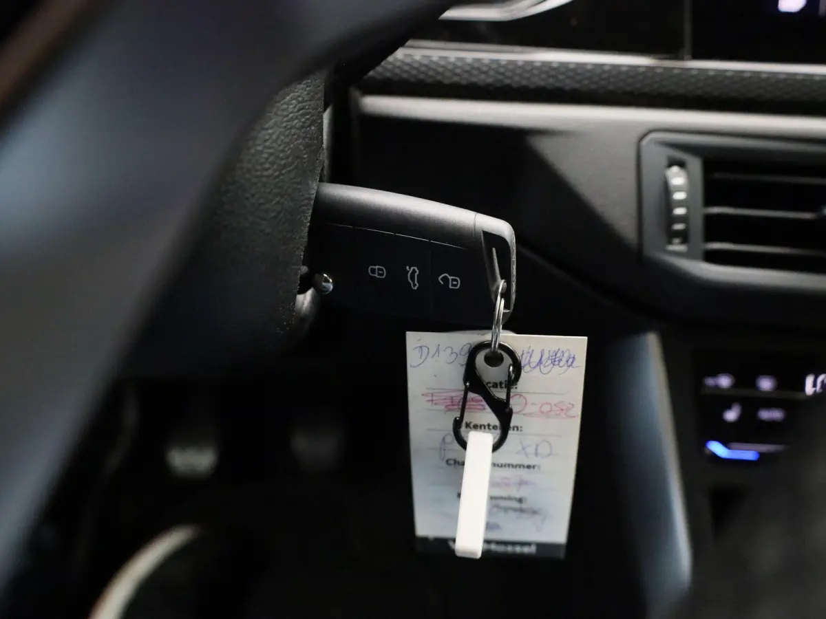 1.0 TSI Life Business | Apple Carplay / Android Auto | Stoelverwarming | Navigatie | Parkeersensoren |