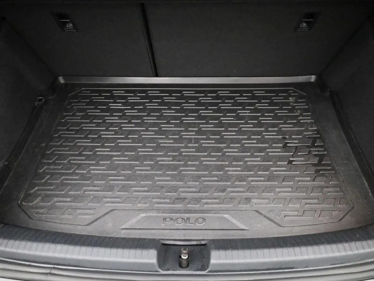 1.0 TSI Life Business | Apple Carplay / Android Auto | Stoelverwarming | Navigatie | Parkeersensoren |