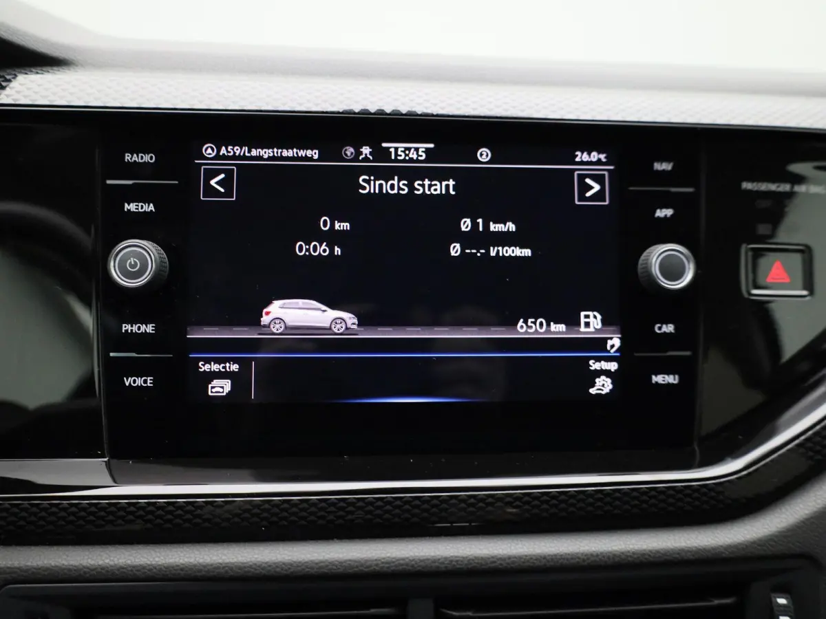 1.0 TSI Life Business | Apple Carplay / Android Auto | Stoelverwarming | Navigatie | Parkeersensoren |