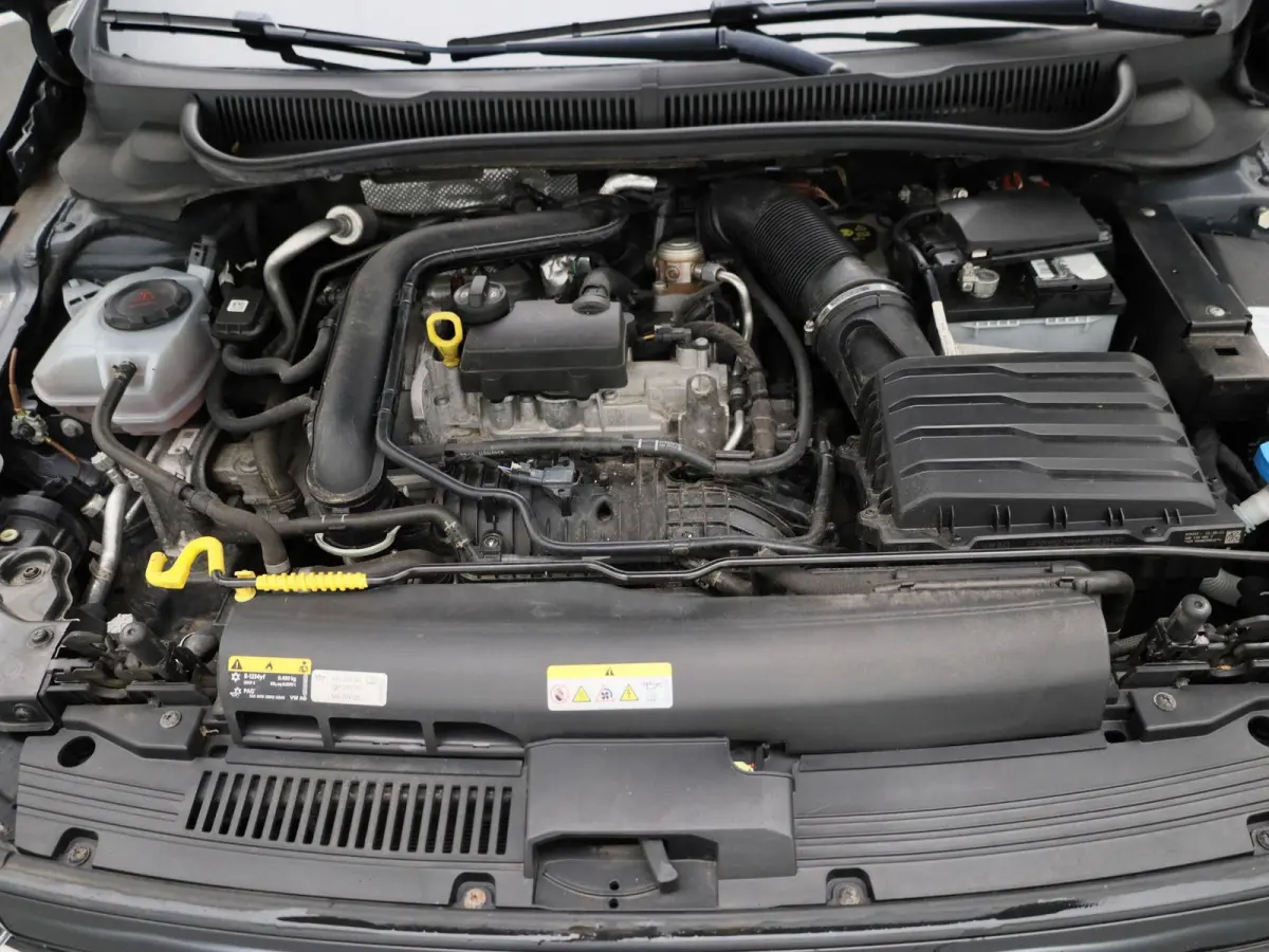 1.0 TSI Life Business | Apple Carplay / Android Auto | Stoelverwarming | Navigatie | Parkeersensoren |