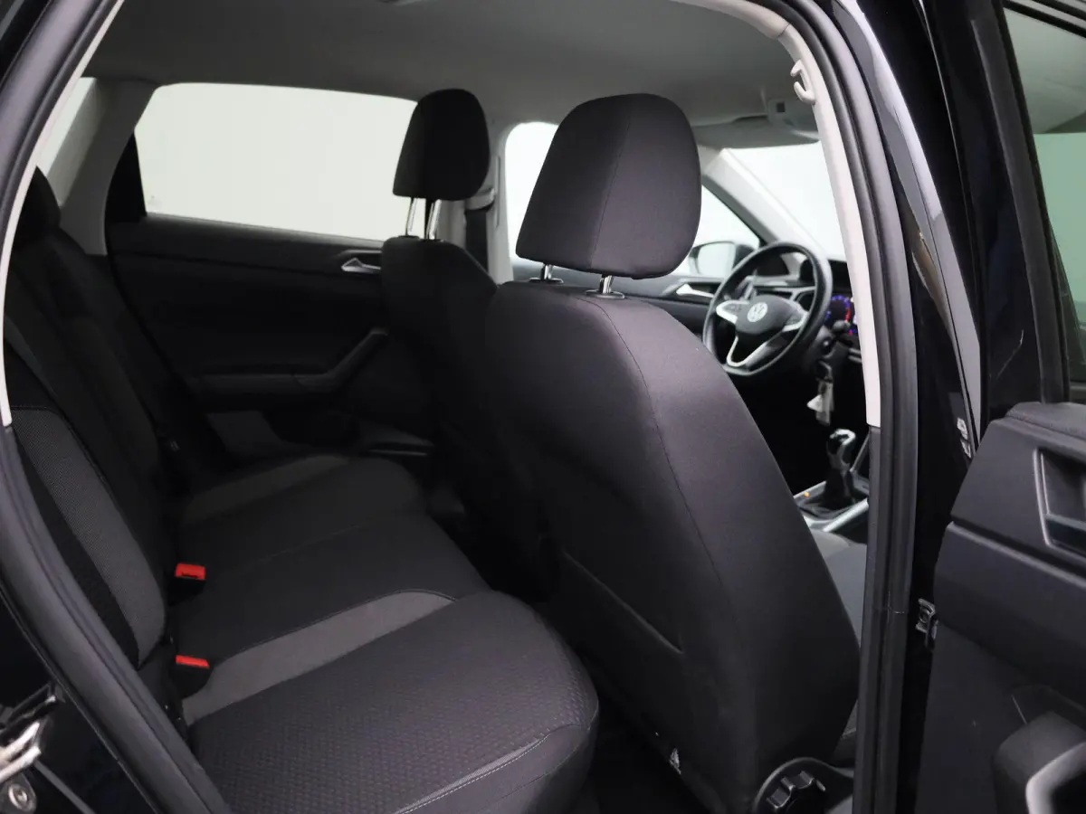 1.0 TSI Life Business | Apple Carplay / Android Auto | Stoelverwarming | Navigatie | Parkeersensoren |