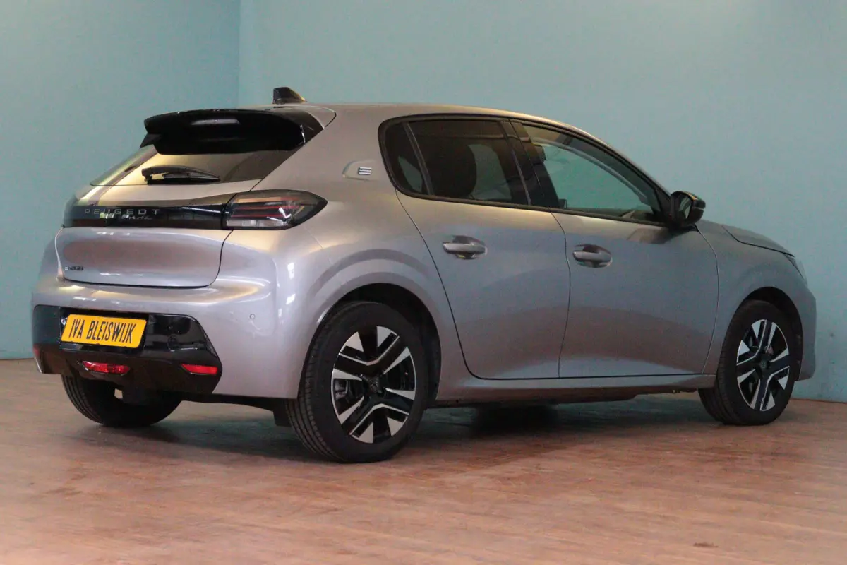 EV Allure 51 kWh | APPCONNECT | PDC V+A | CRUISE | LMV16" | LED |