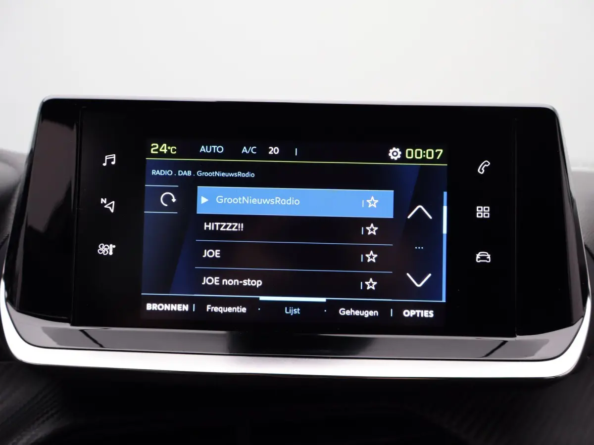 e-2008 Active Pack | Apple Carplay / Android Auto | Multifunctioneel Stuurwiel | Keyless |