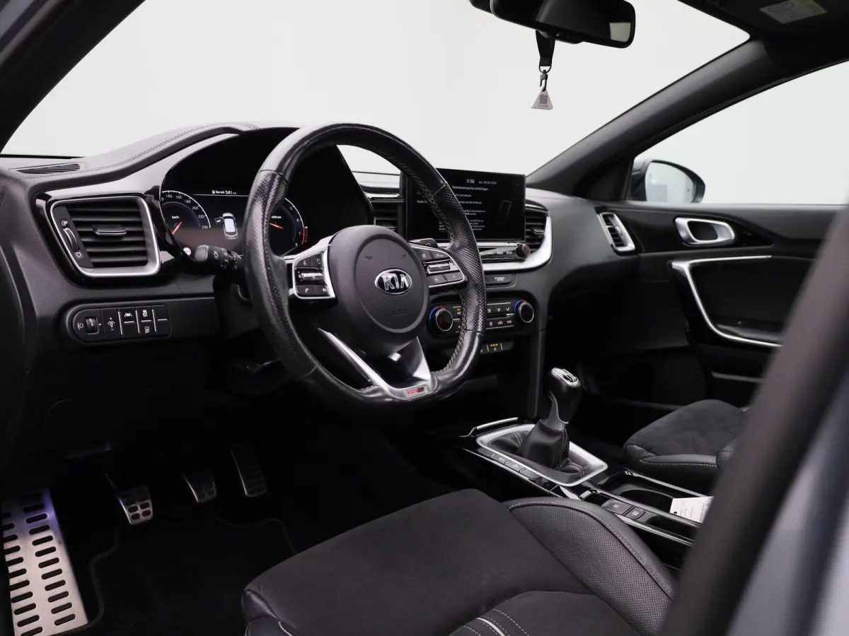 1.5 T-GDi GT-Line | Schuif/Kanteldak | Apple Carplay / Android Auto | Lichtmetalen Velgen | Sportstoelen | Camera | Virtual Cockpit |