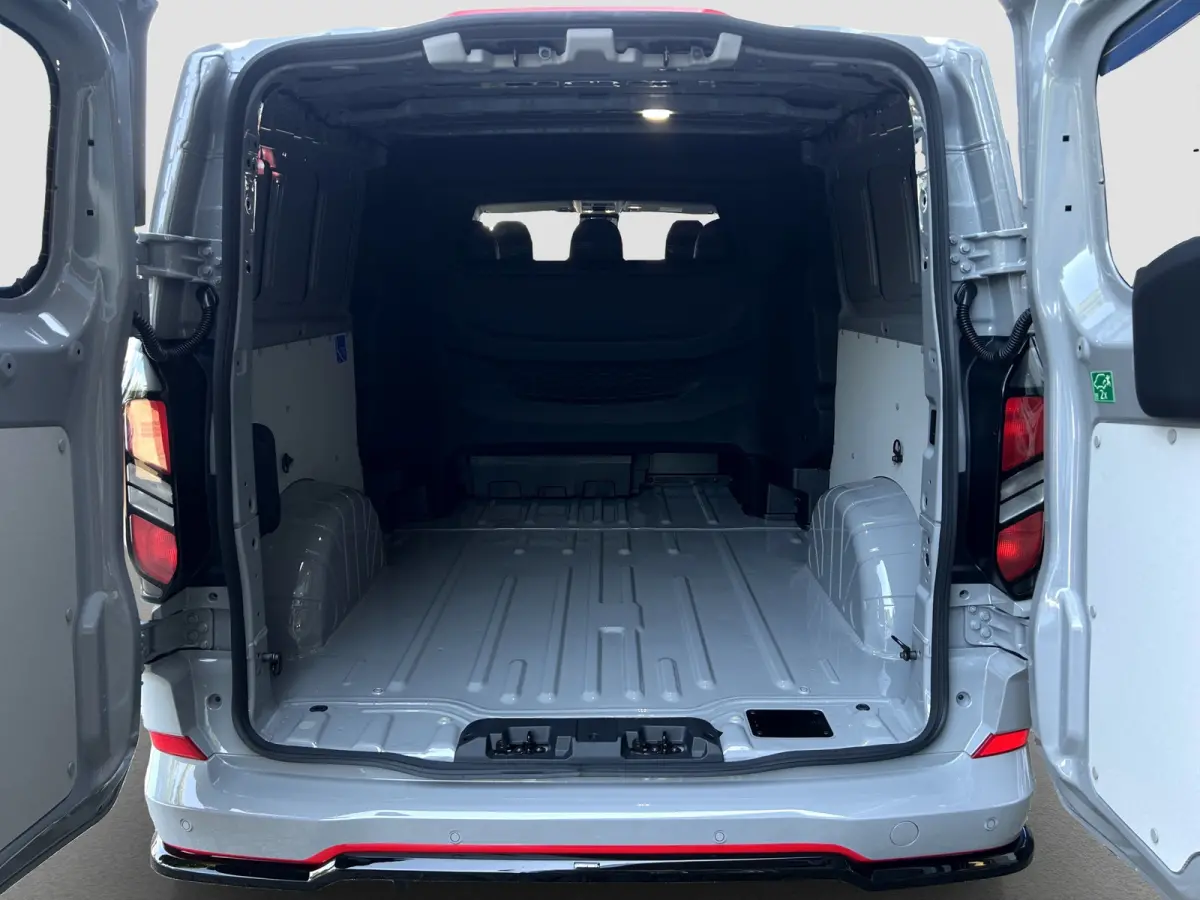 320 L2 Grey Platinum Plug-in Hybrid | 0,99% Financial Lease | Dubbel Cabine | Direct Leverbaar | Lederen Bekleding